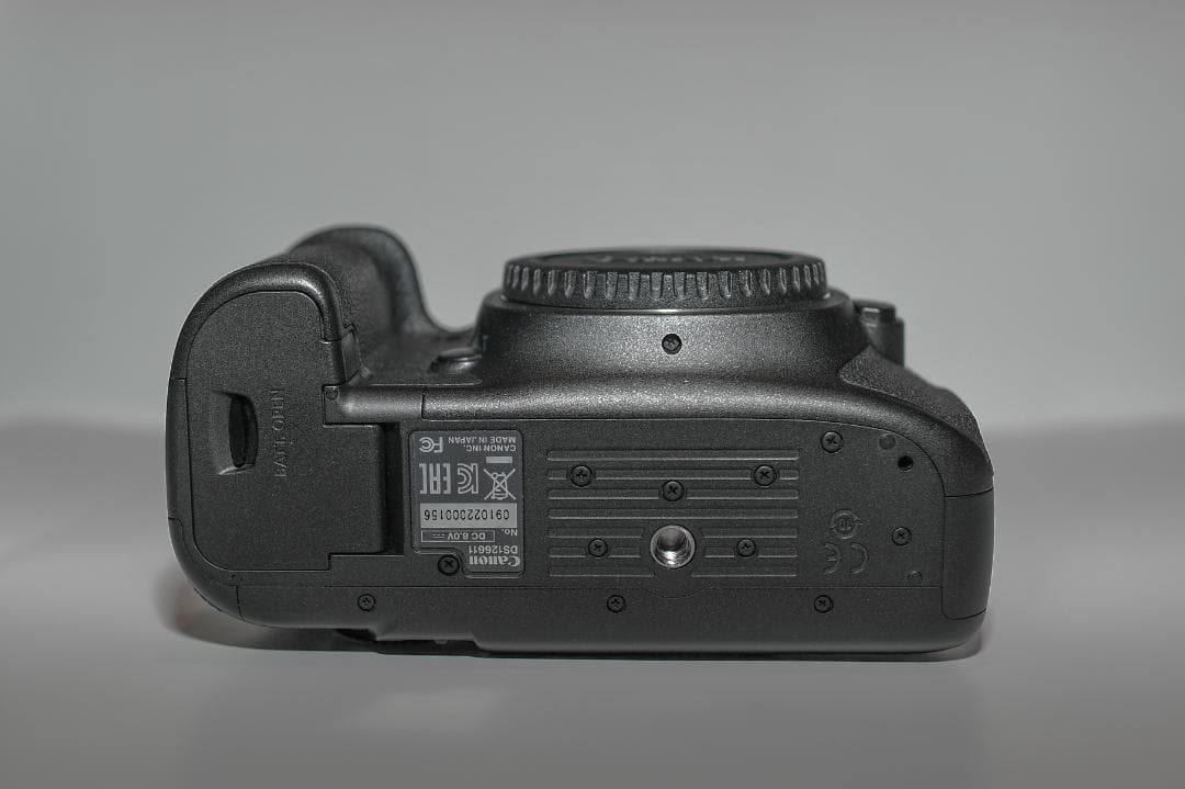 Canon EOS 5DS R 本体 EF20-35mm1:2.8レンズ