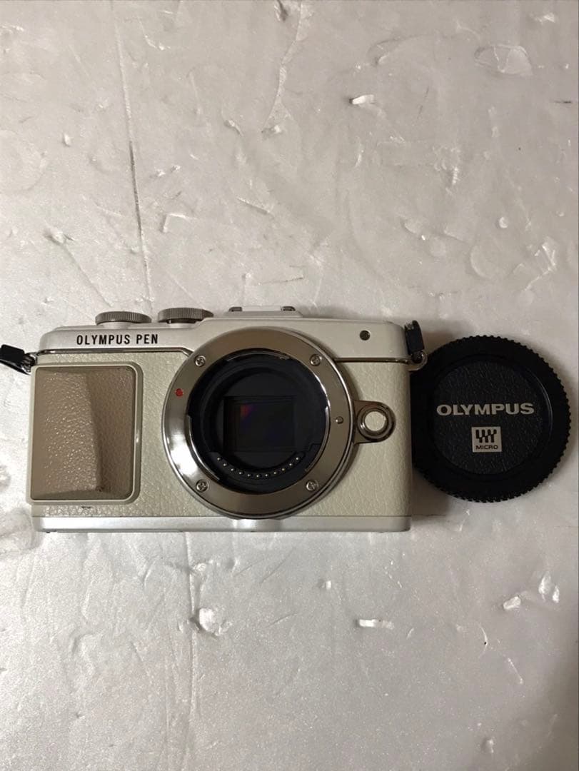 オリンパス　E.PL7 PEN ボディ　動作品　難あり