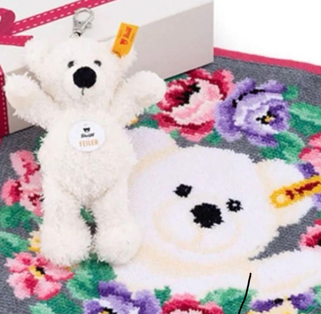 日本橋三越　FEILER　ハンカチ　steiff　テディベア