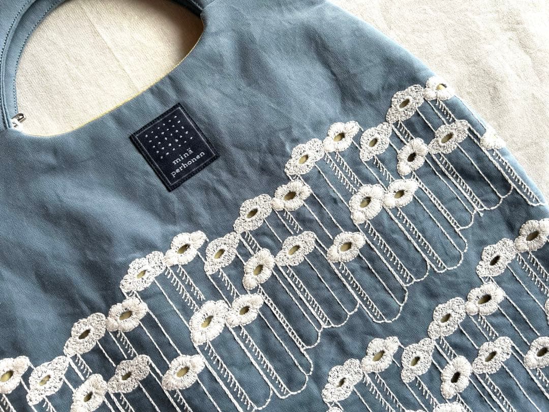 ミナペルホネン　エッグバッグ