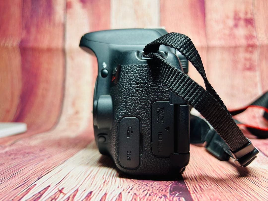 Canon キャノン EOS kiss X8i ボディ