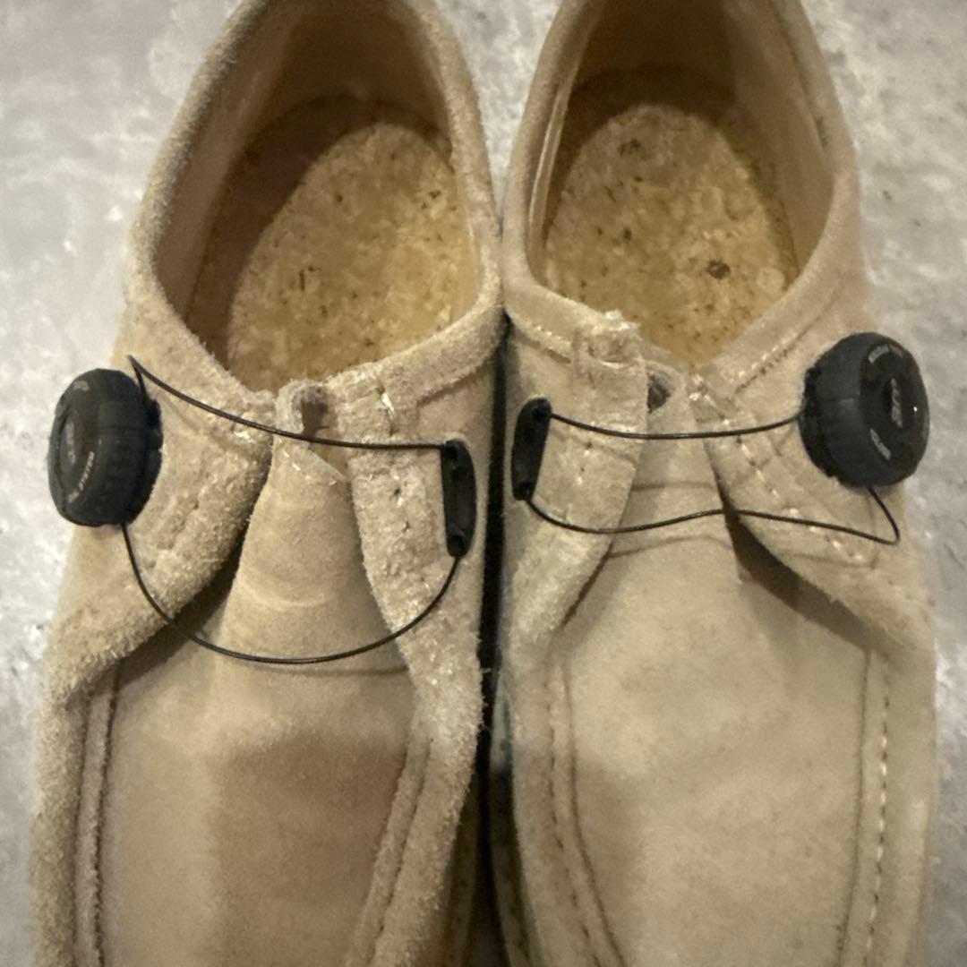 pg knock ベージュ スエード モカシン ダイヤル式　playground