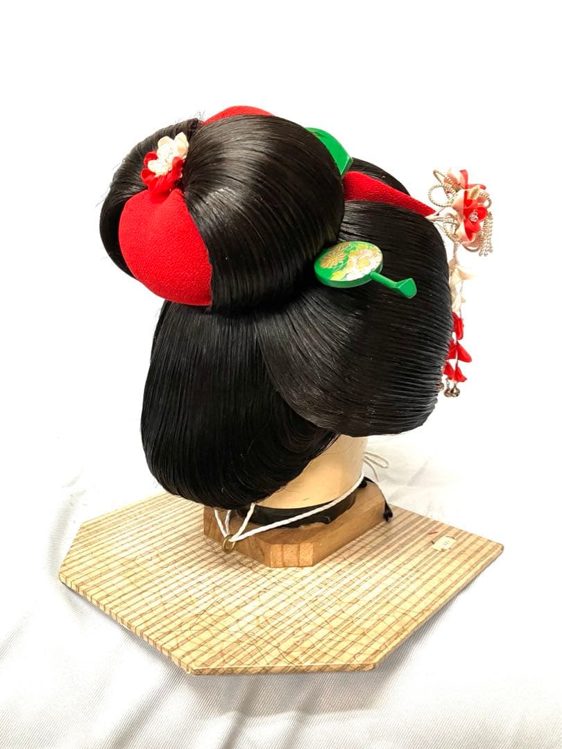桃割れ、中小サイズ、中古舞踊かつら、日本髪かつら、大衆演劇かつら、簪、ケース付き