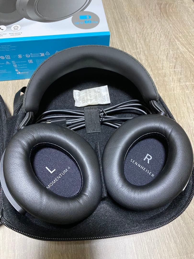 SENNHEISER ワイヤレスヘッドホン BLACK momentum 4
