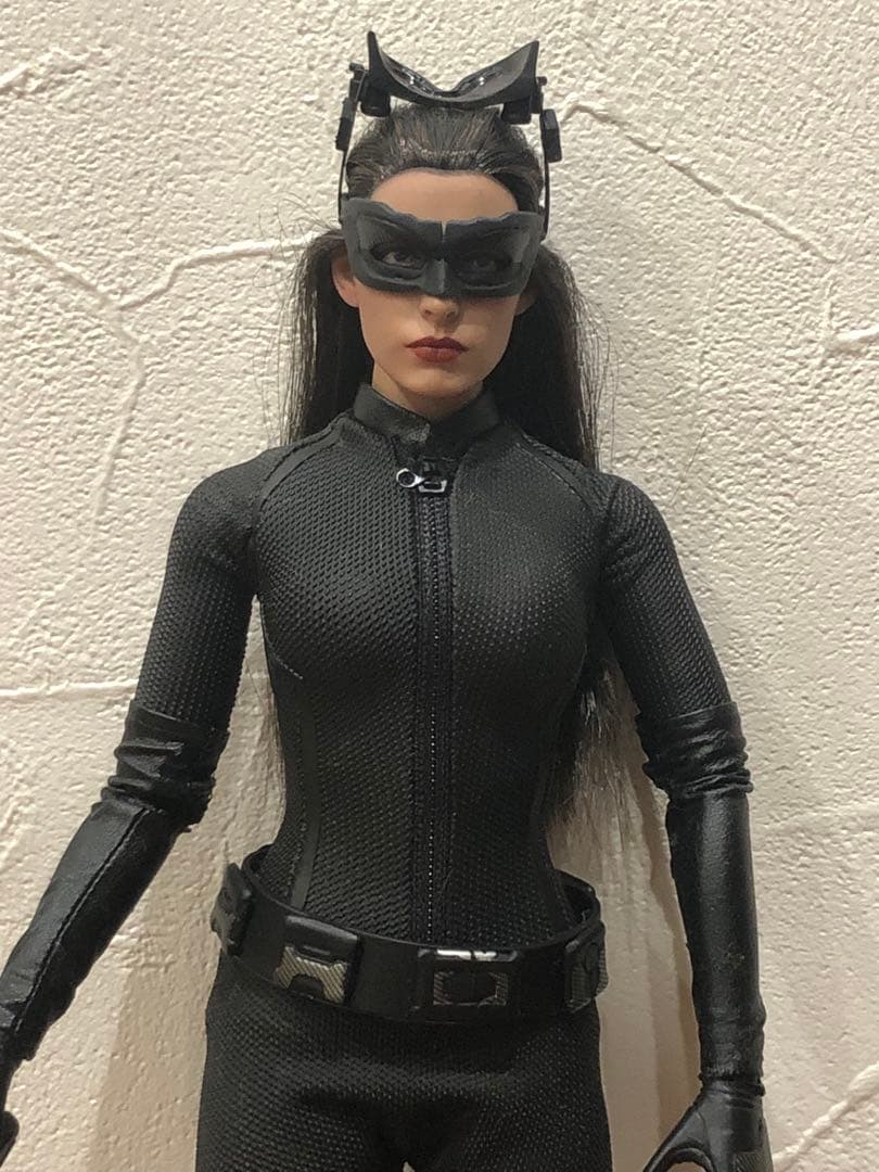 ホットトイズ キャットウーマン セリーナ・カイル　ダークナイトライジング
