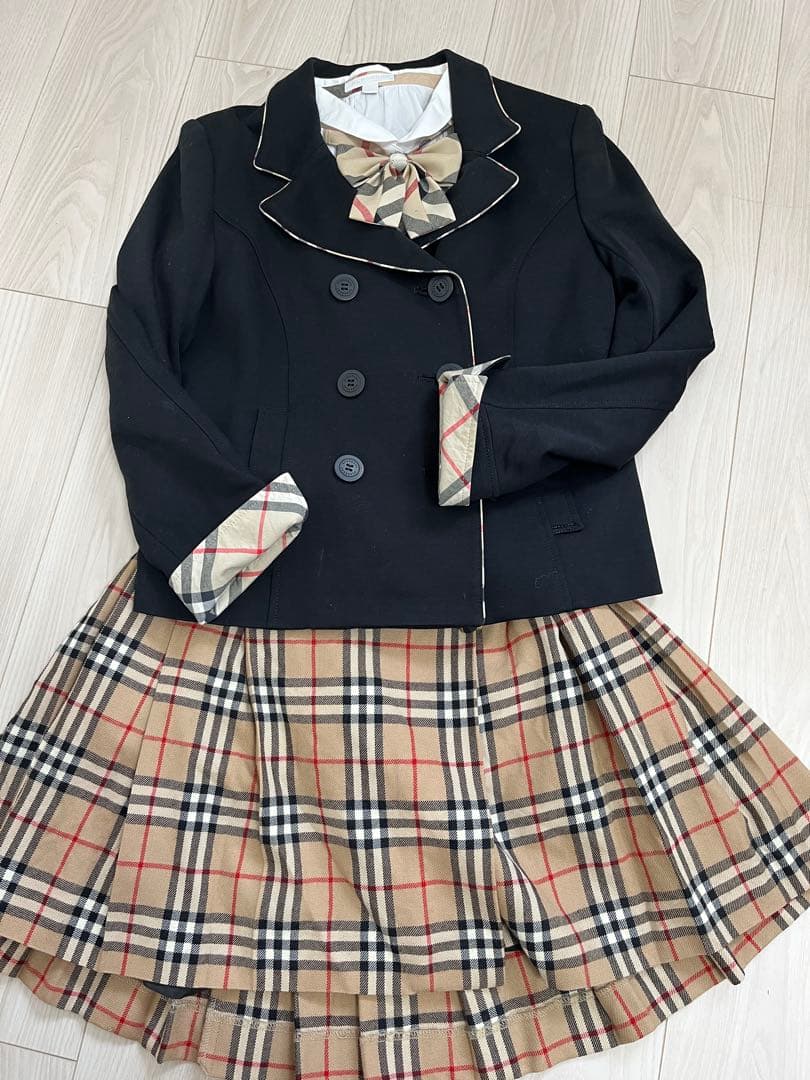 ♡Burberry♡女の子　160㌢　フォーマルセット