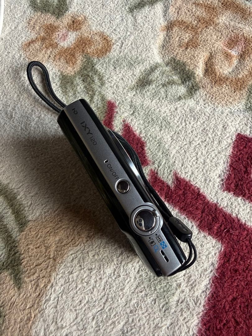 Canon IXY 120コンパクトデジタルカメラ