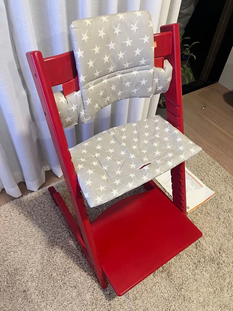 まい　STOKKE トリップトラップ レッド クッション付き 美品