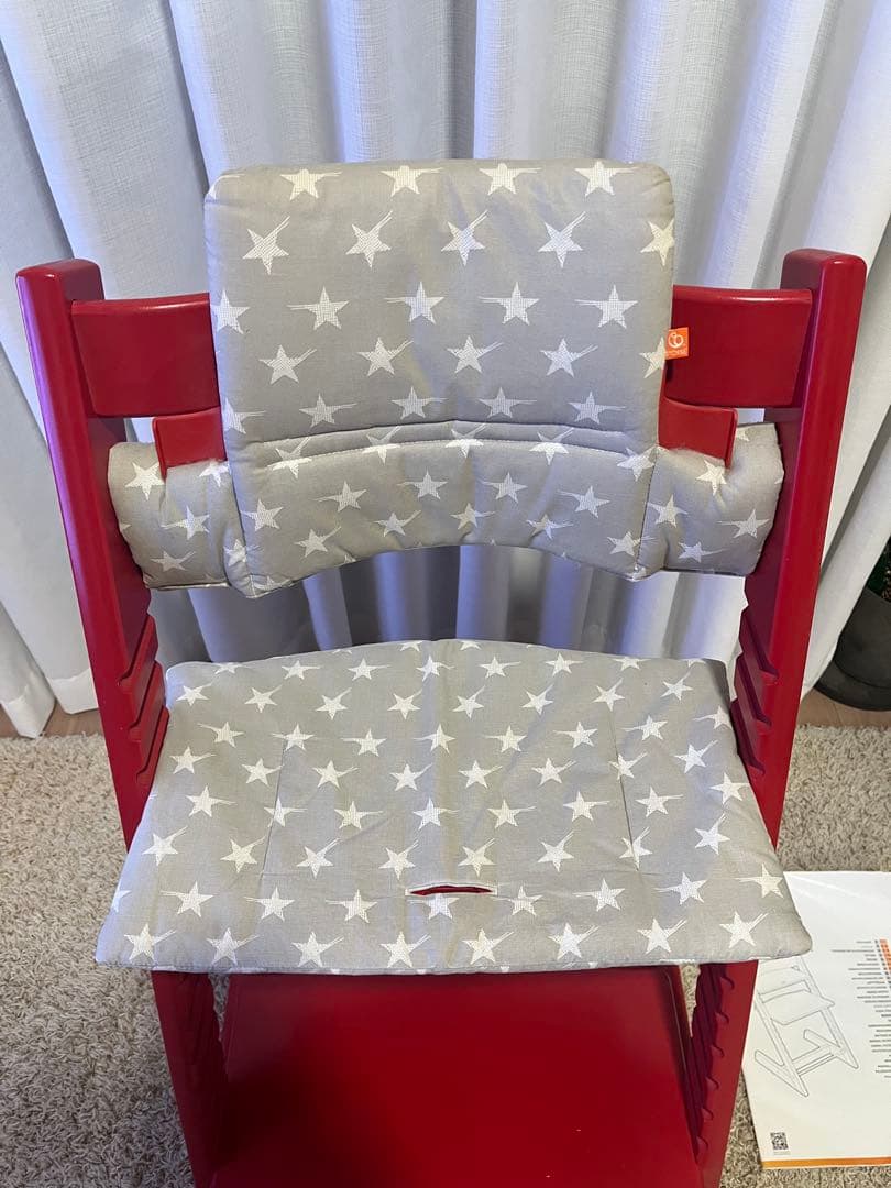 まい　STOKKE トリップトラップ レッド クッション付き 美品