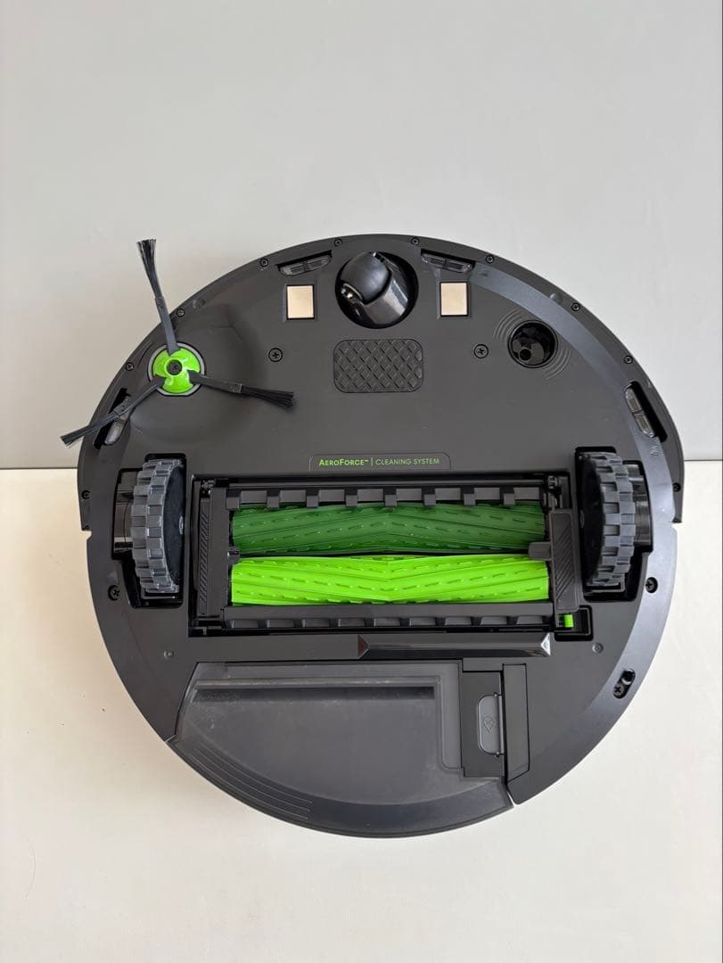 iRobot Roomba i5 本体