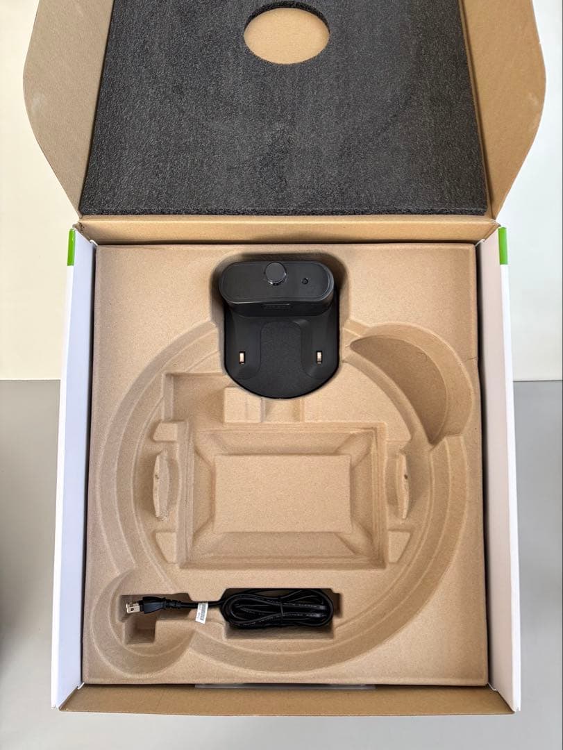 iRobot Roomba i5 本体