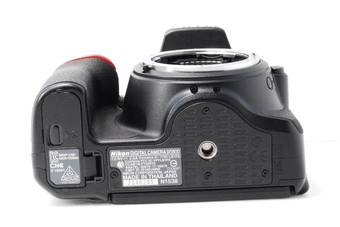 トマト❣️Bluetooth搭載❣️ ニコン Nikon D5600