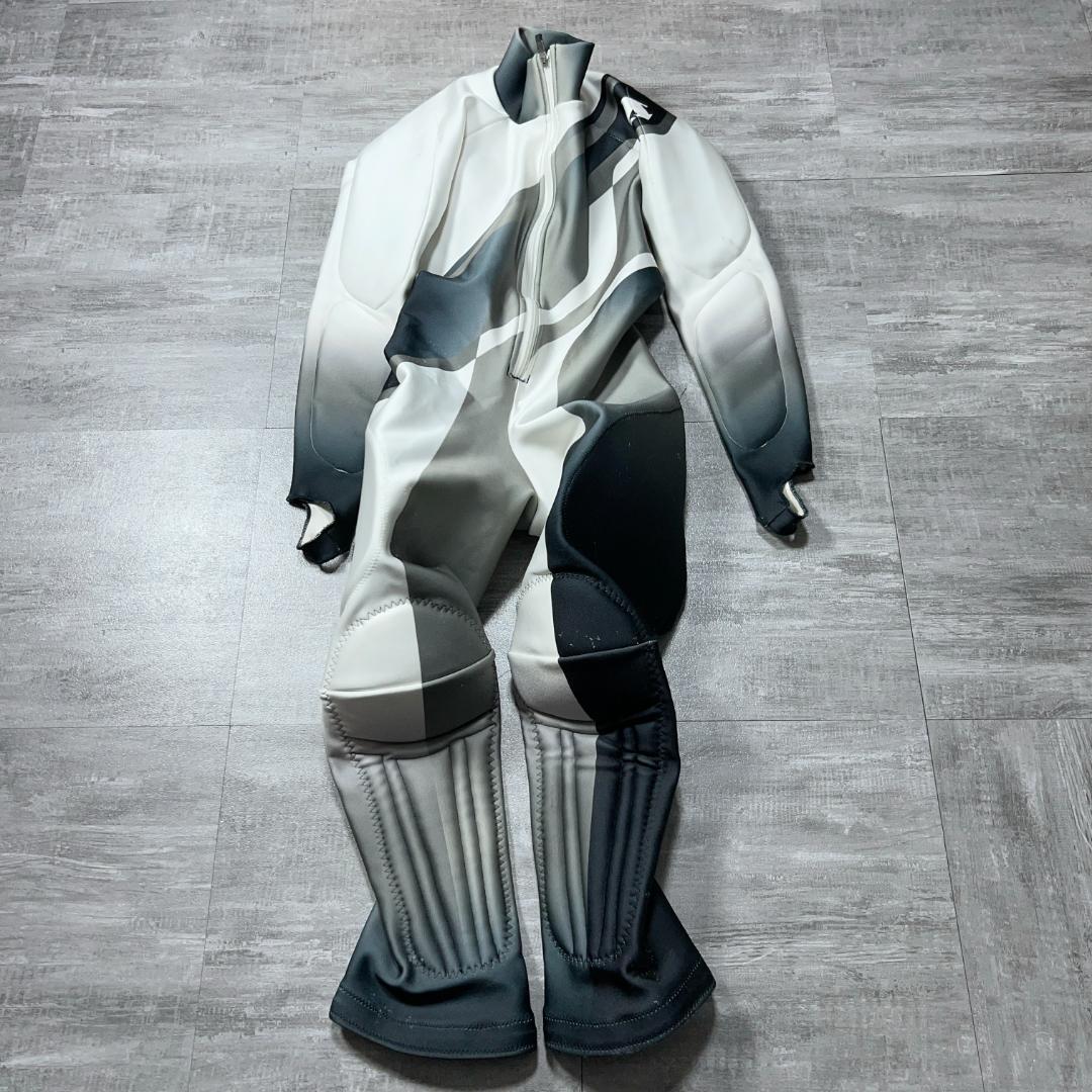 20-21モデル デサント GS ワンピース　FIS対応 Sサイズ アルペン