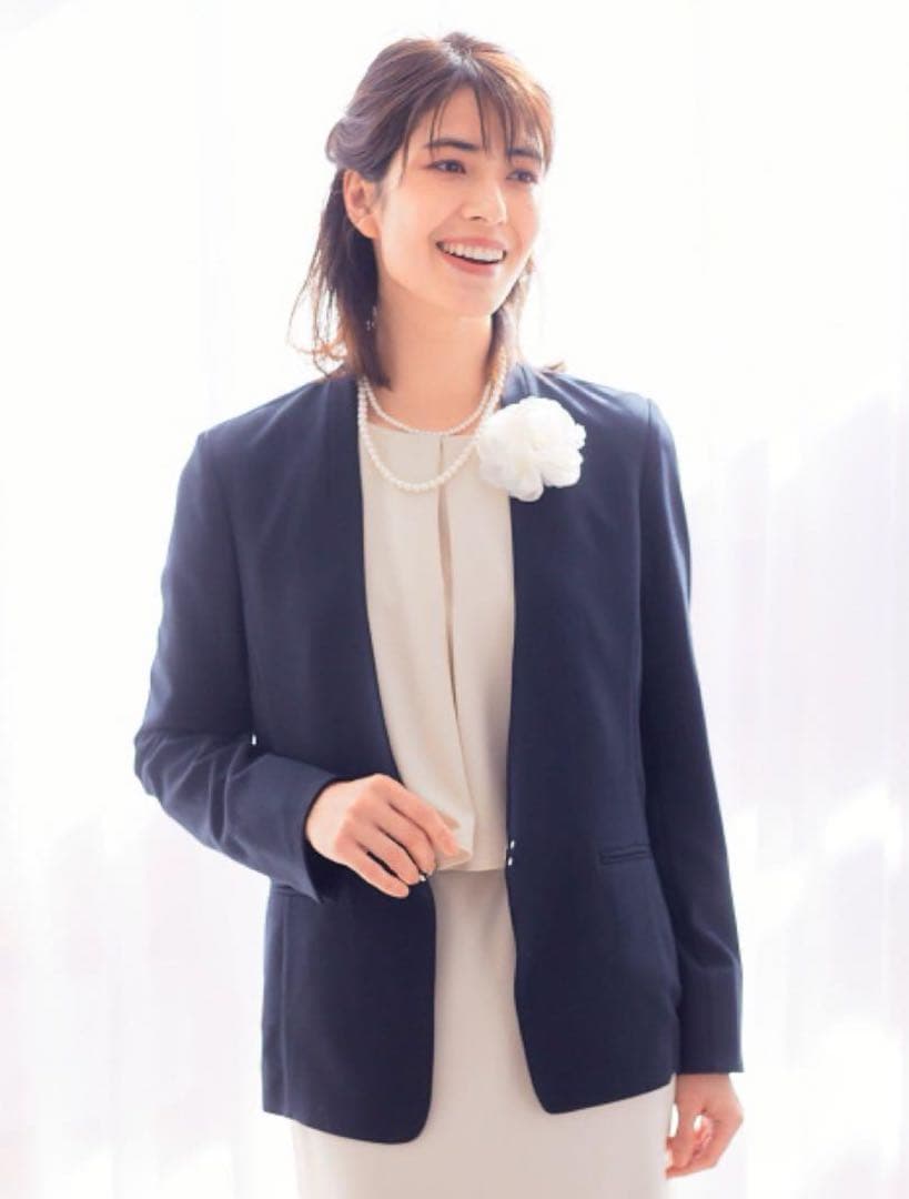 アバハウスマヴィ　スーツ　ネイビー　セットアップ　38