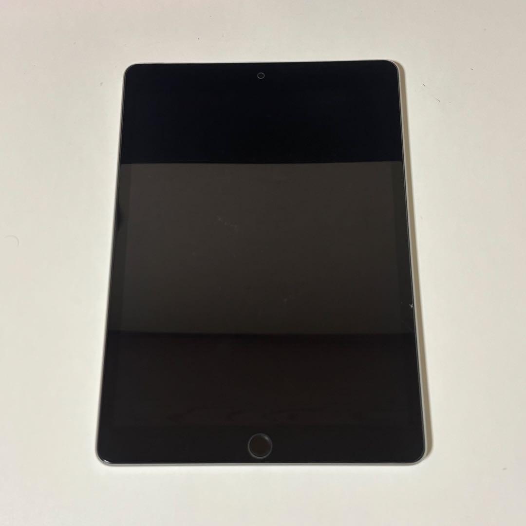 iPad 第9世代 64GB Wi-Fi+セルラー（シルバー）