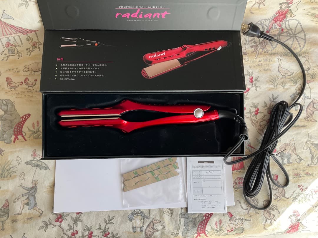 美品　radiant 28mm ストレートヘアアイロン