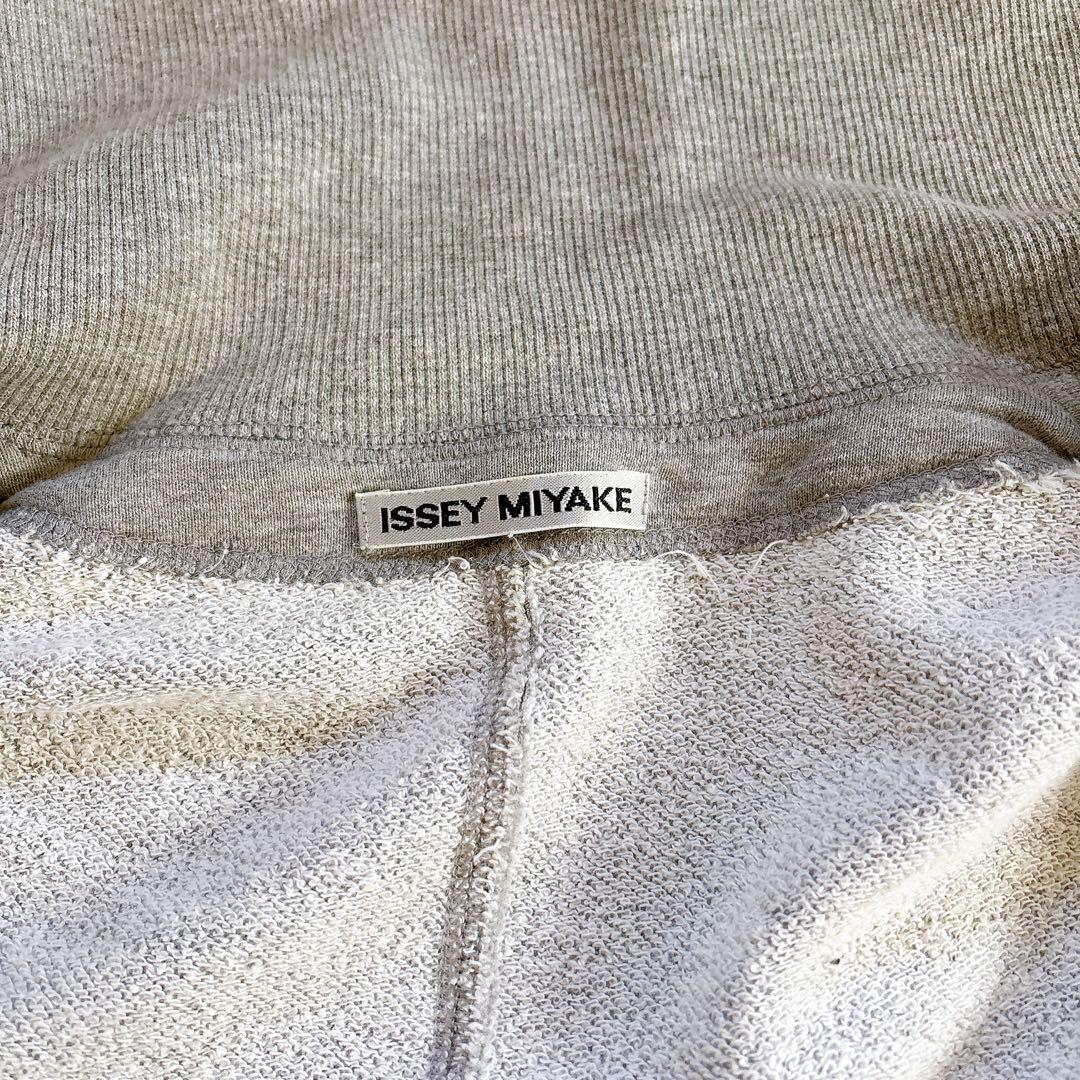 ISSEY MIYAKE ダブル ジップアップ パーカー