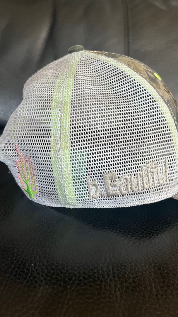 帽子 b.Eautiful Biyu Trucker Hat (Peak Camo)