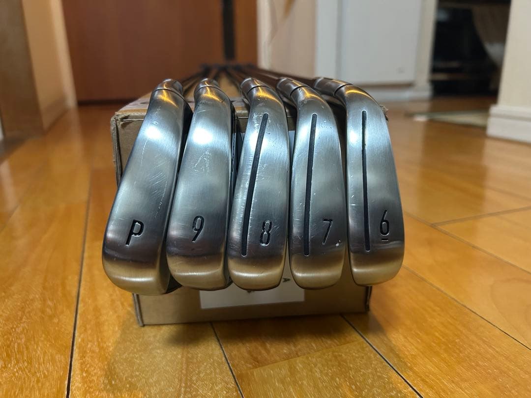 テーラーメイド　ステルスアイアンセット ６〜PWの5本セット