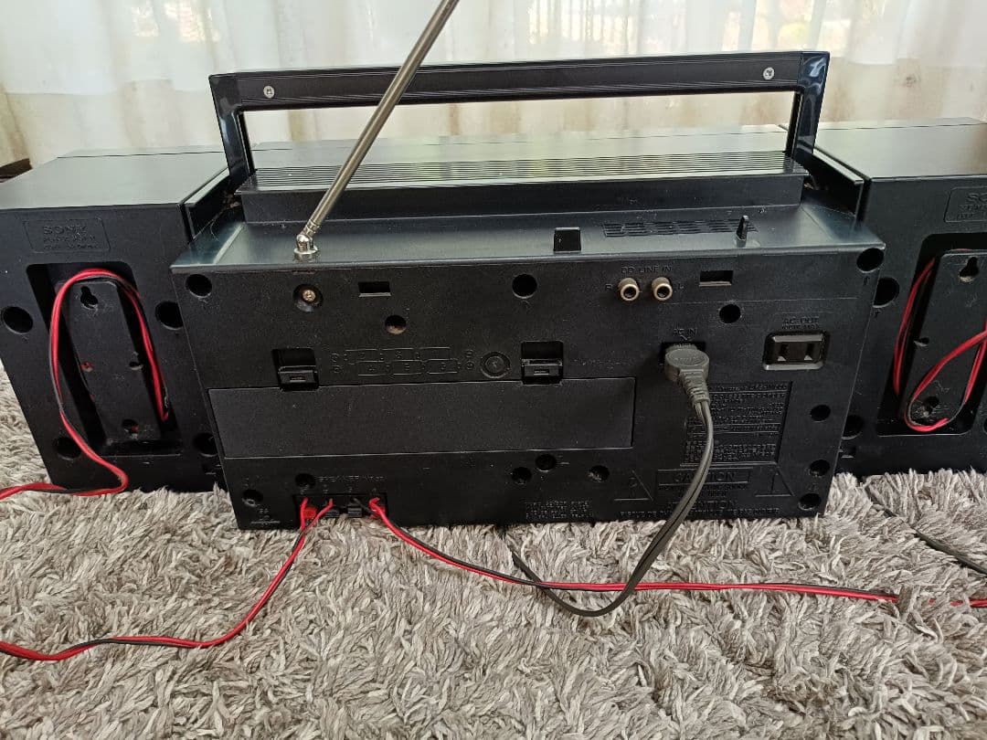 森*田様 SONY CFS-W600 ラジカセ FM/AM 3バンドチューナー