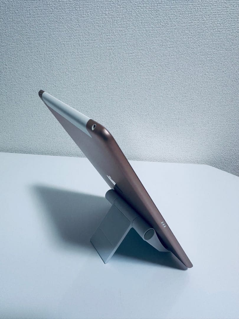 iPad (第7世代) 10.2インチ 32GB WiFi + セルラー