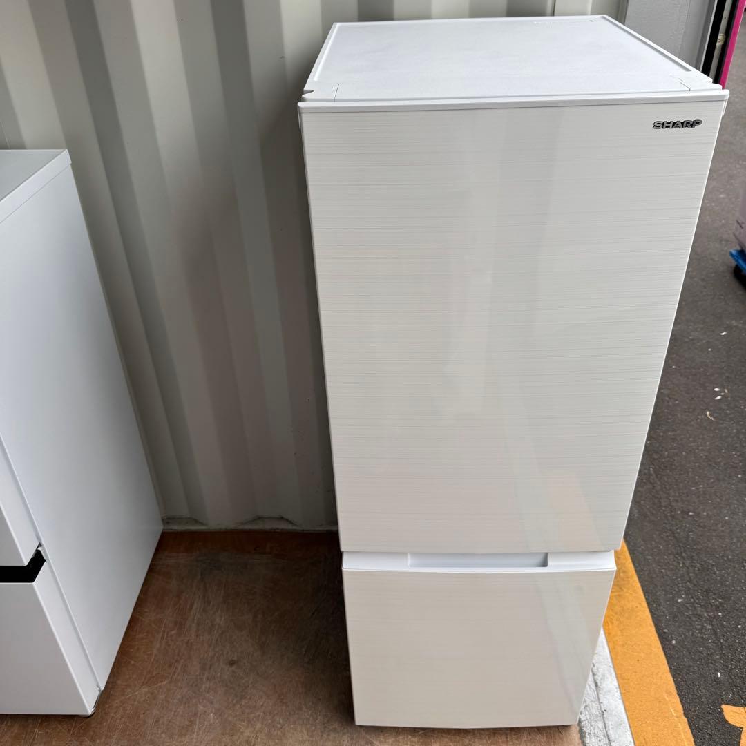 C7543★2022年製美品★シャープ　冷蔵庫　ホワイト 右.左開き　自動霜取り