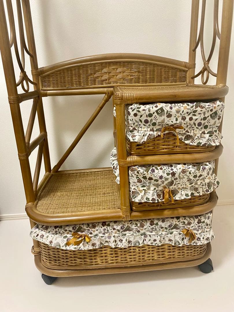 【藤・ラタン】ハンガーラック　棚　ラック　引き出し　収納　籐家具　アンティーク