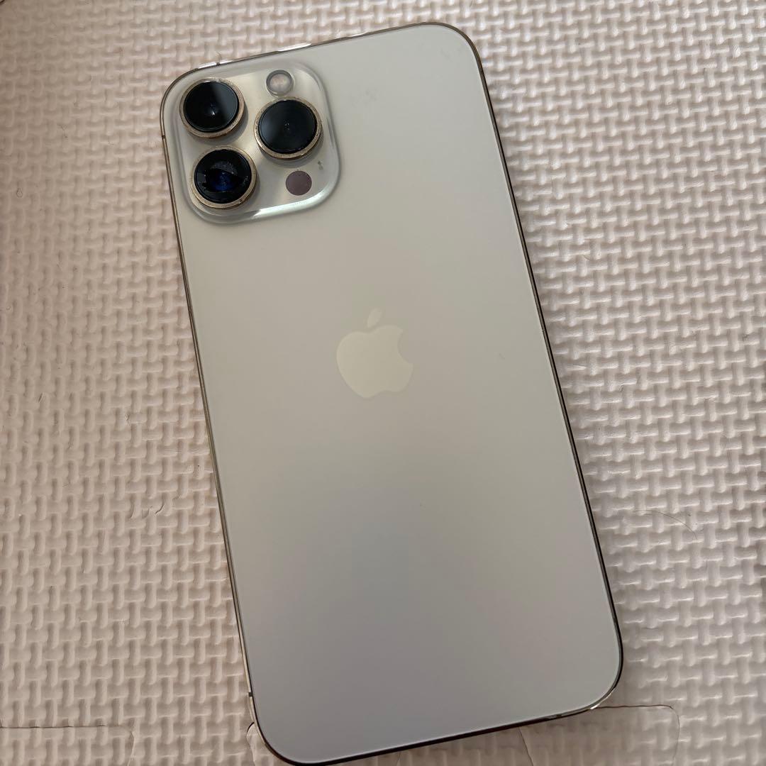 Apple iPhone 13 Pro Maxシルバー 本体 カメラ破損