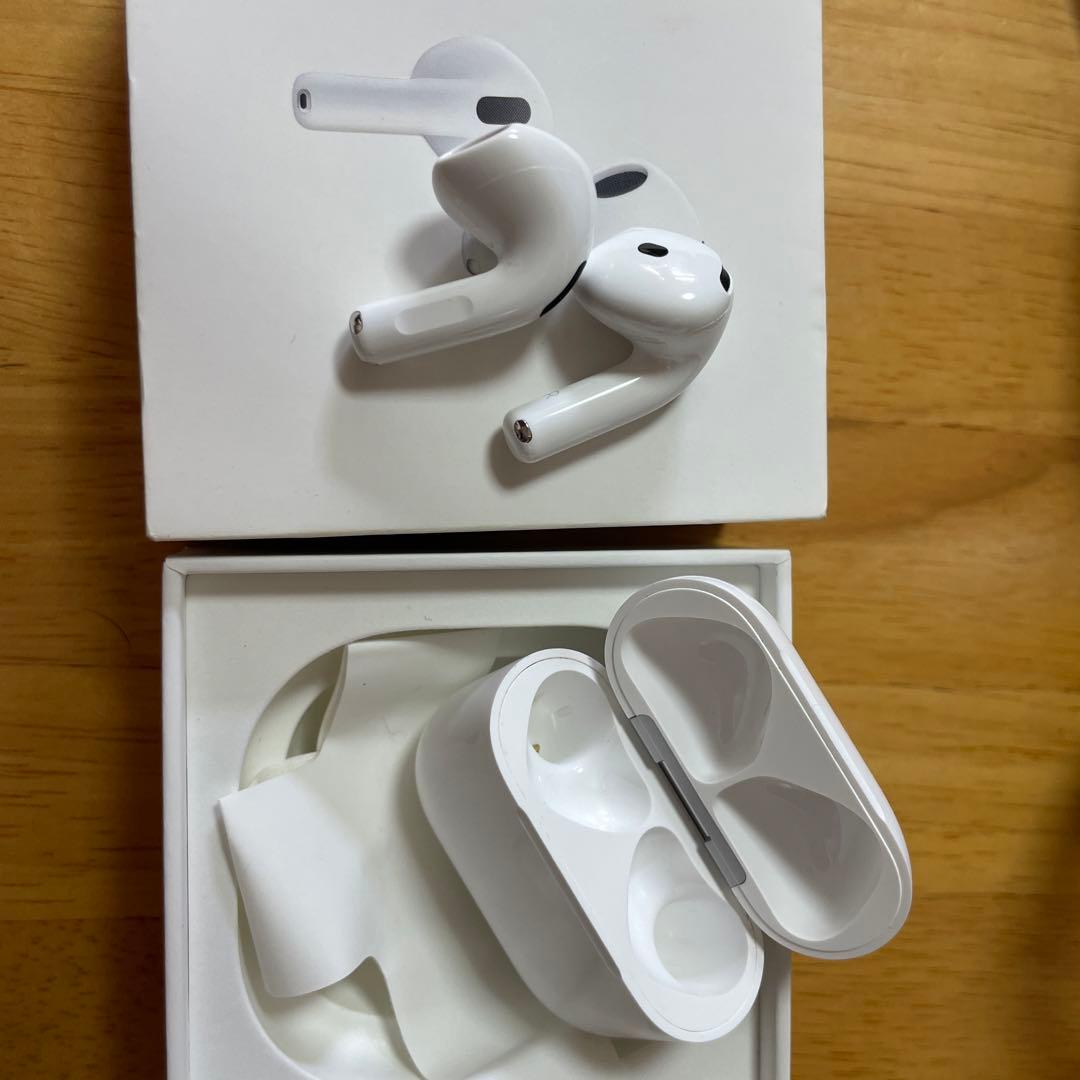 イヤホン airpods4