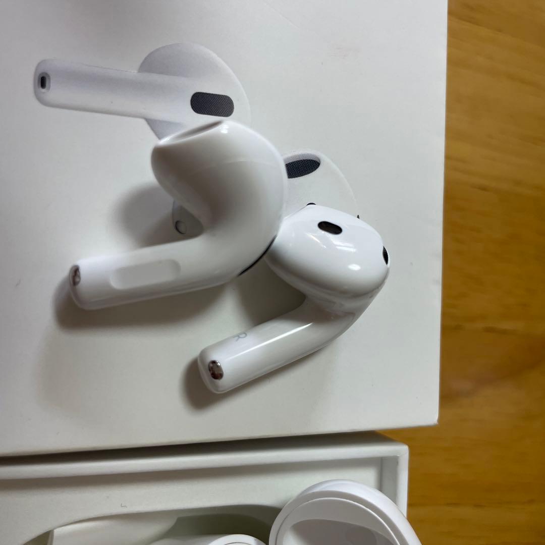 イヤホン airpods4