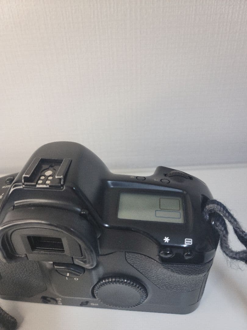 Canon EOS-1 一眼レフカメラ 本体とケース