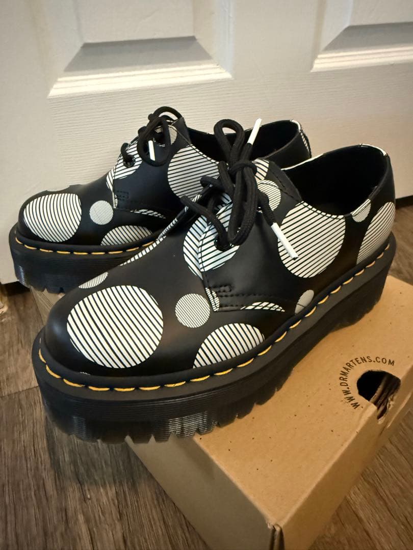 Dr. Martens QUAD POLKAドット柄厚底シューズ UK4