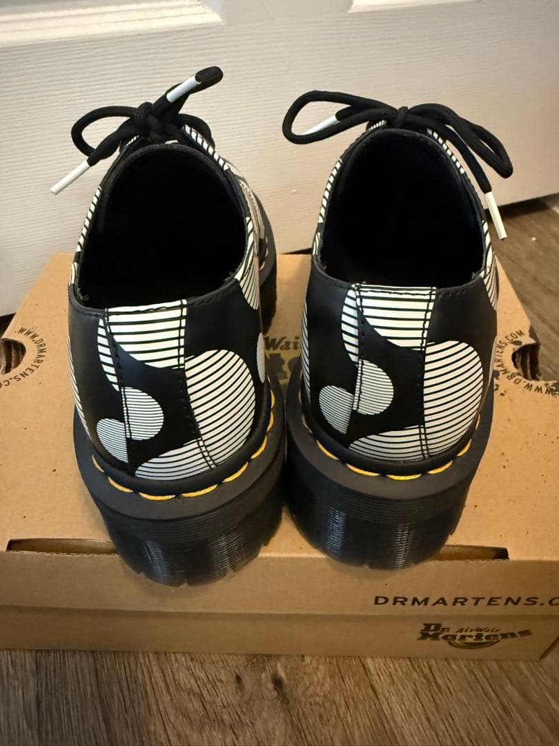 Dr. Martens QUAD POLKAドット柄厚底シューズ UK4
