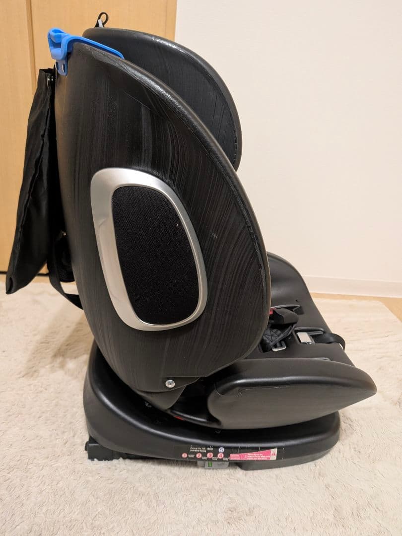 【美桜・ミオ】アイリスオーヤマ チャイルドシート 洗濯済み　ライトグレー