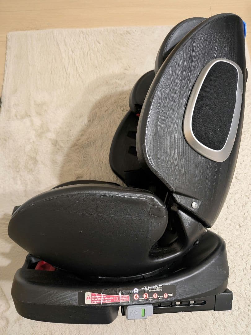 【美桜・ミオ】アイリスオーヤマ チャイルドシート 洗濯済み　ライトグレー