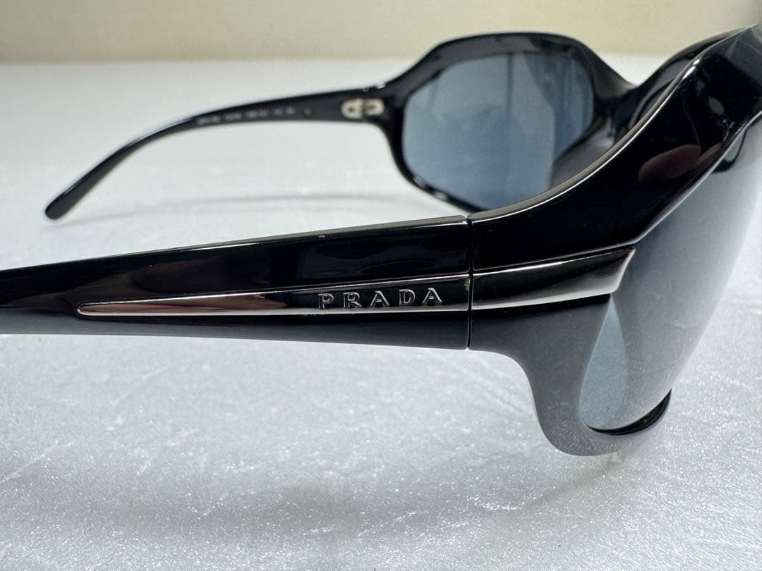 プラダ　SPR14G GACKT 着用　サングラス　prada