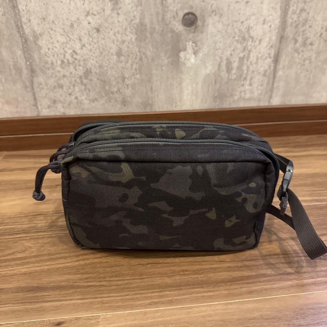 YEEZY♪ 　BRIEFING ゴルフ　カートバッグ