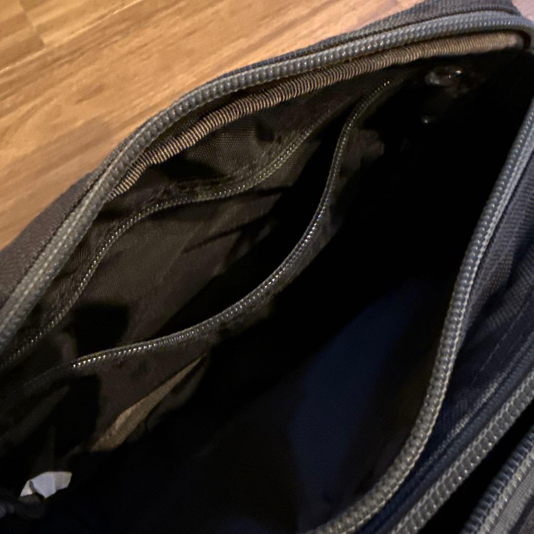 YEEZY♪ 　BRIEFING ゴルフ　カートバッグ