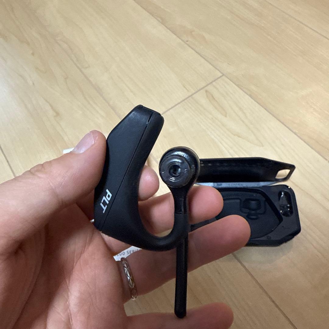 Plantronics Voyager 5200 + 充電ケース