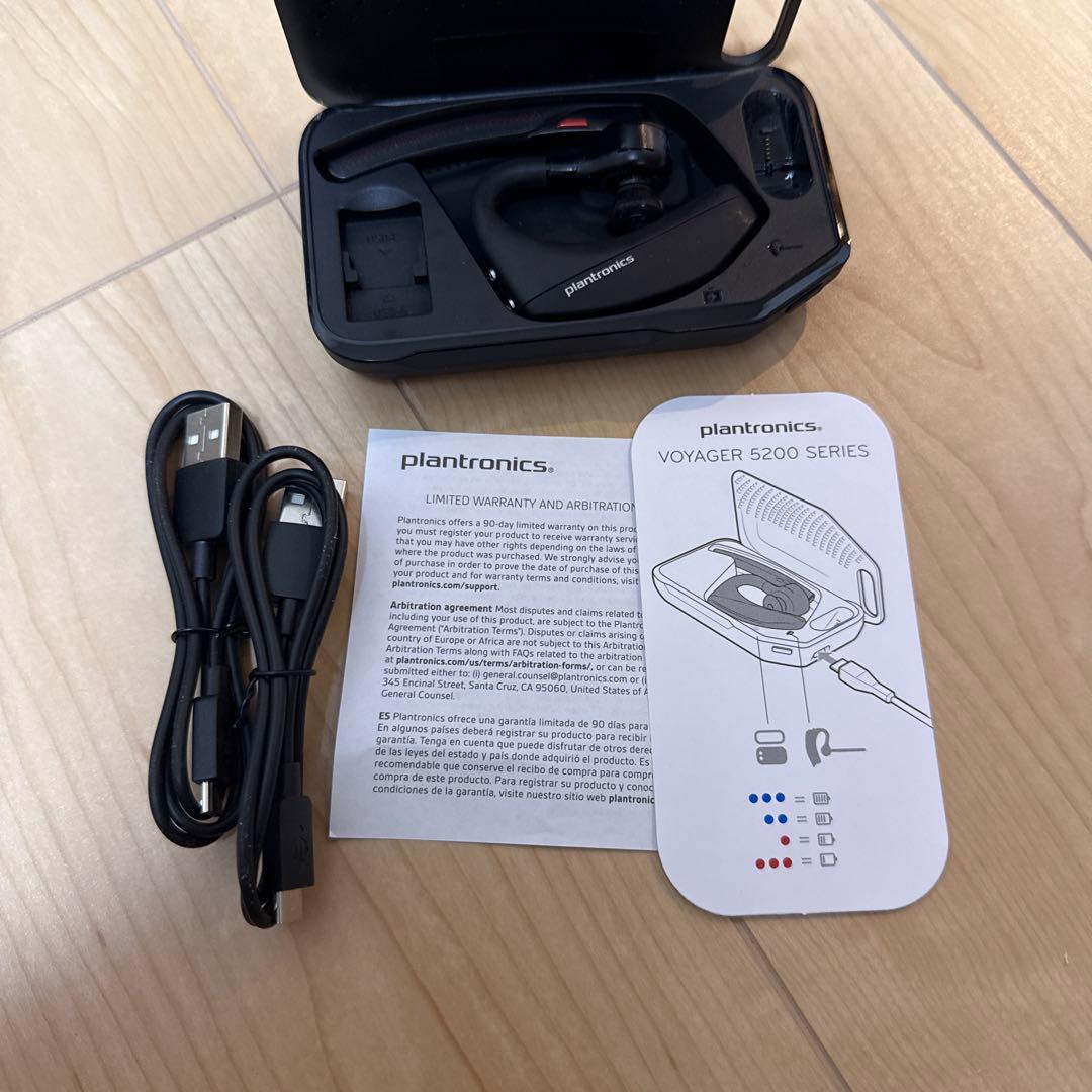 Plantronics Voyager 5200 + 充電ケース