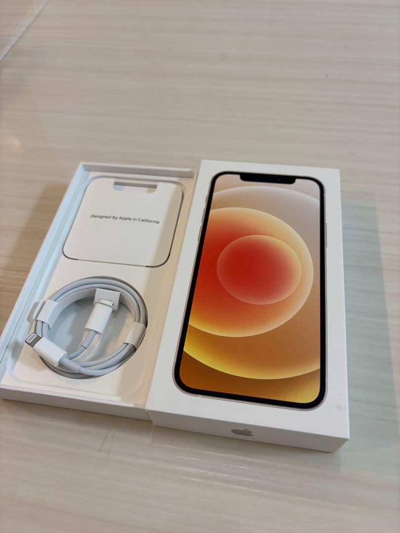 ジャンク iPhone12 64GB W 液晶縦線あり au SIMロックあり