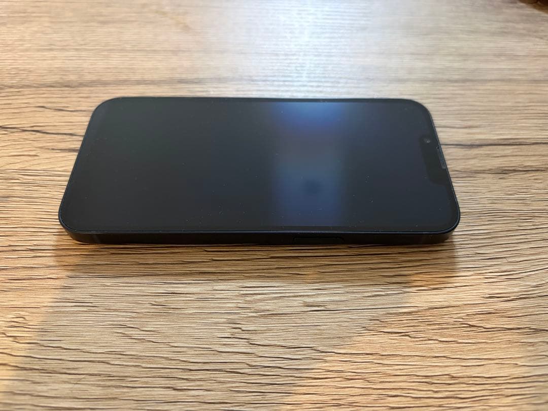 Apple iPhone 13 本体 simフリー