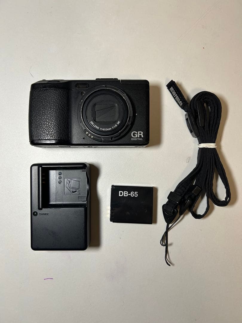 GR DIGITAL Ⅳ （HEADPORTER GR ストラップ付き）