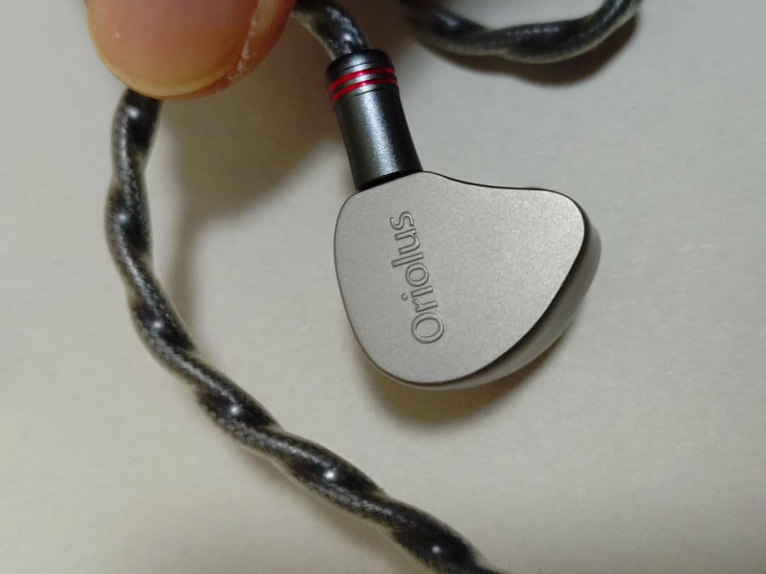 Oriolus Traillii Ti イヤホン