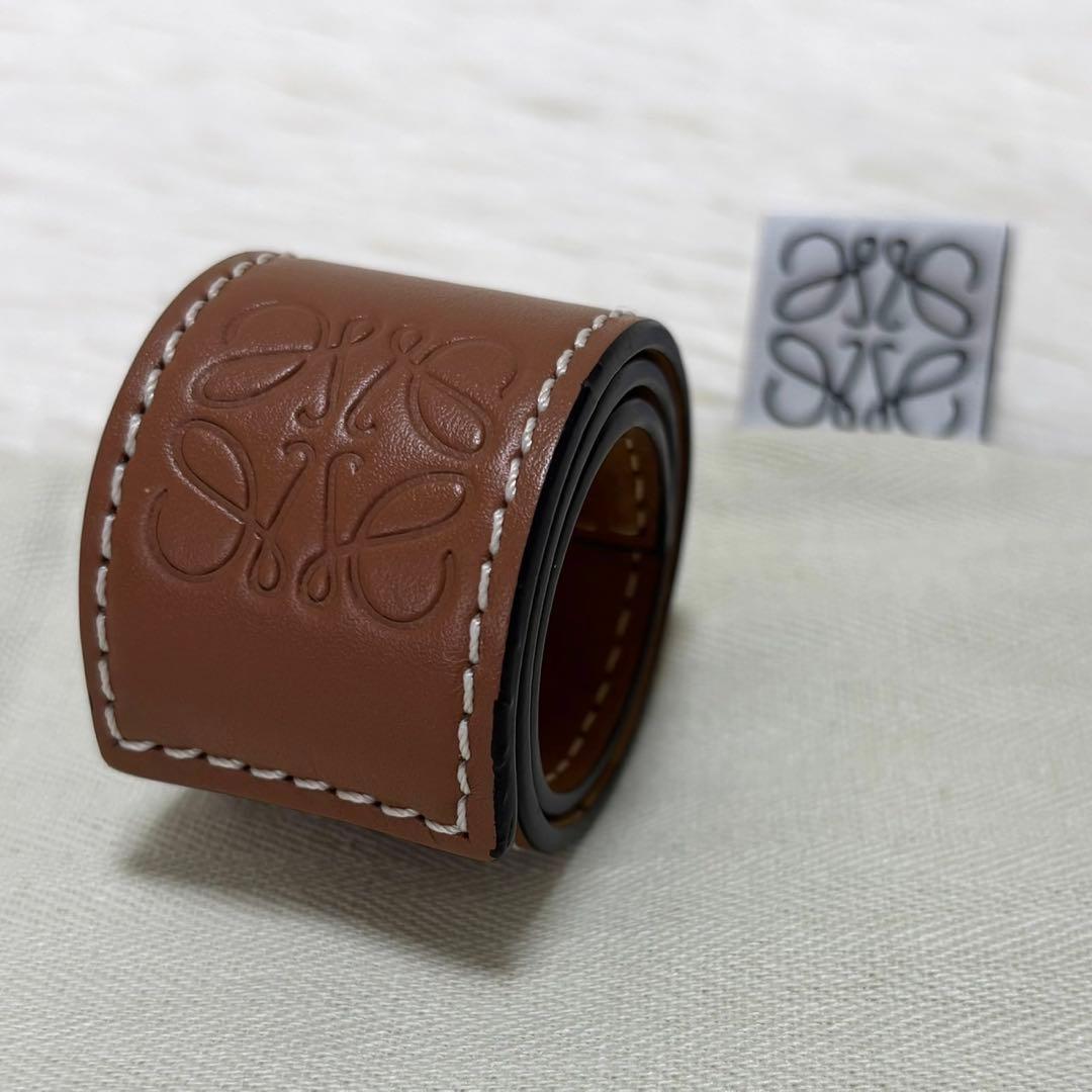 【現行モデル・美品】ロエベ スラップ ブレスレット レザー バングル アナグラム