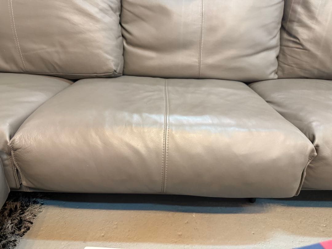 FaBRiCa 本革ソファ　IDC大塚家具　グレーソファ