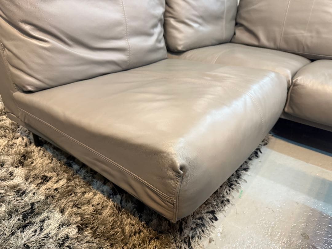 FaBRiCa 本革ソファ　IDC大塚家具　グレーソファ