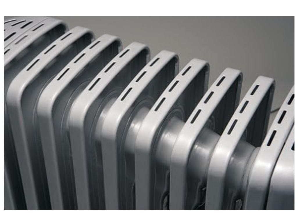 【レア】De'Longhi オイルヒーター シルバー　L字型 レトロタイプ