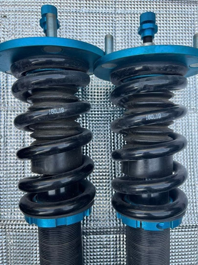 送料込み　イデアル　車高調　4本セット　20クラウン