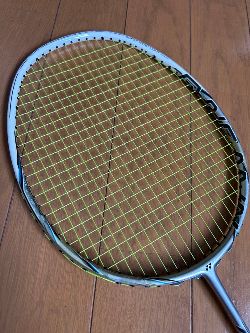 YONEX NANORAY 750 バドミントンラケット　値下げしました‼️